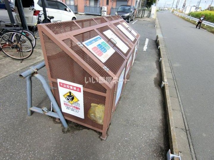 ホワイトテラスAの地図