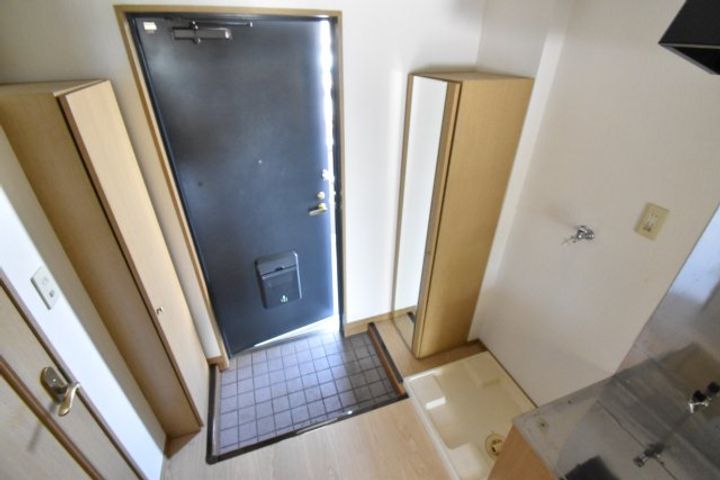 群馬県前橋市大友町2(マンション)の賃貸物件の玄関