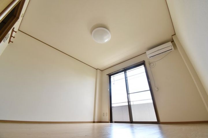 群馬県前橋市大友町2(マンション)の賃貸物件の居間