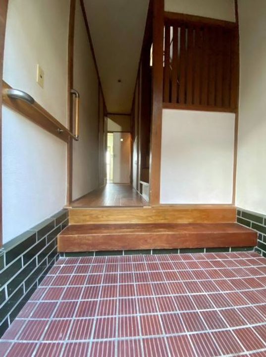 大阪府枚方市津田東町2(一戸建)の賃貸物件の玄関