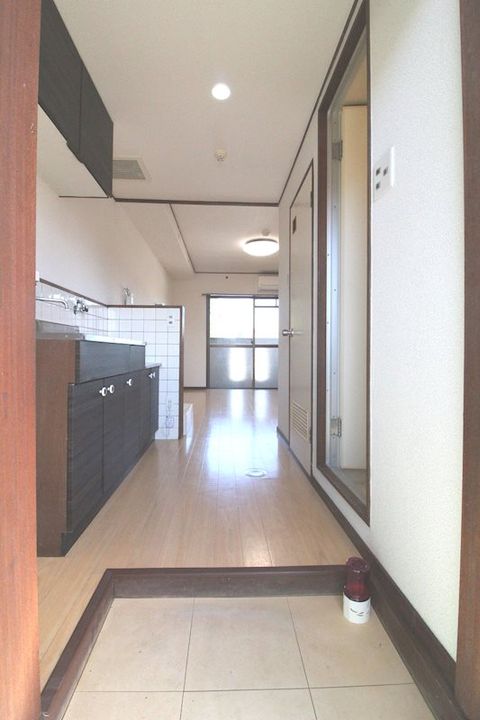 鹿児島県鹿児島市平之町(マンション)の賃貸物件の玄関