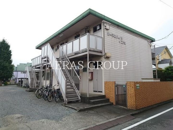 ガーデンハイツイズミの外観
