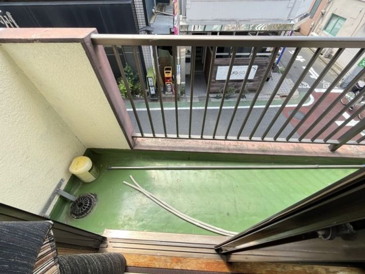 山中ビルの内装