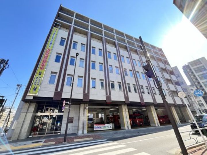 山中ビルの周辺