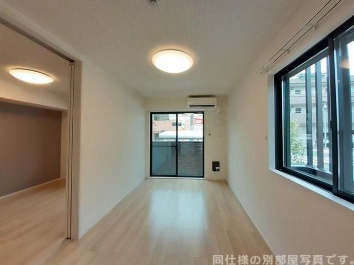 大阪府枚方市茄子作北町(アパート)の賃貸物件の居間