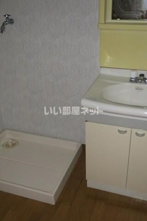 新潟県三条市南四日町4(アパート)の賃貸物件の内装