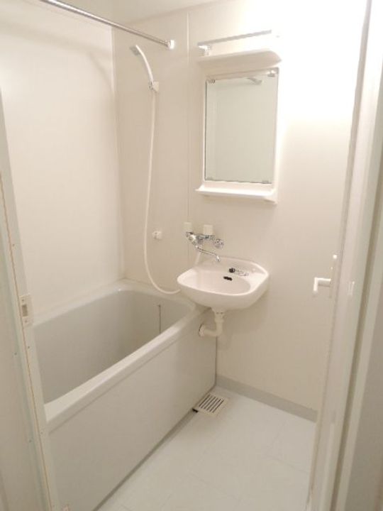 BES明大前コートの風呂