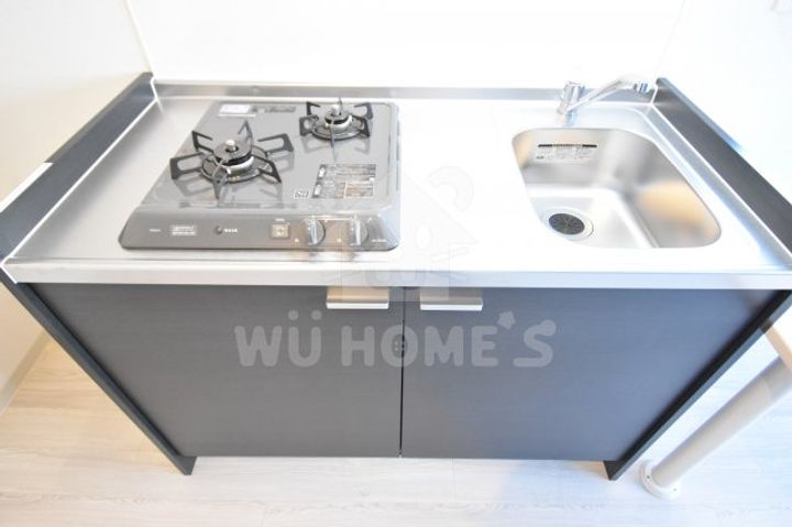 セゾンラトゥールMIYAKOJIMAのキッチン