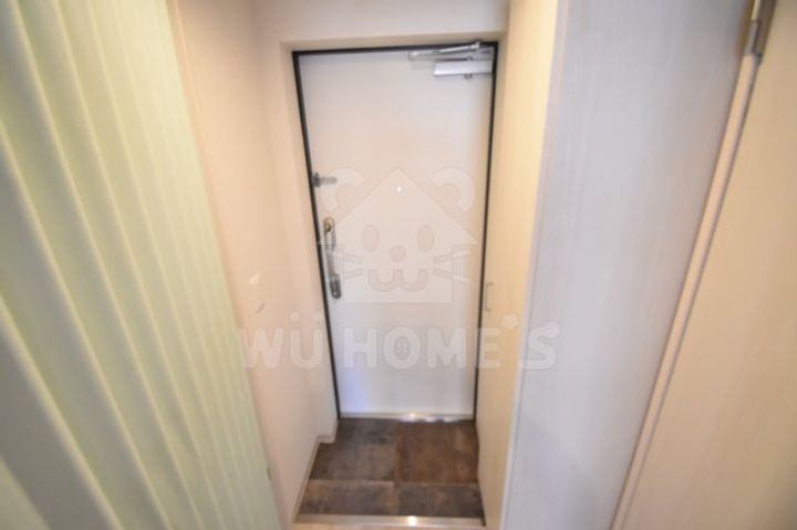 セゾンラトゥールMIYAKOJIMAの玄関