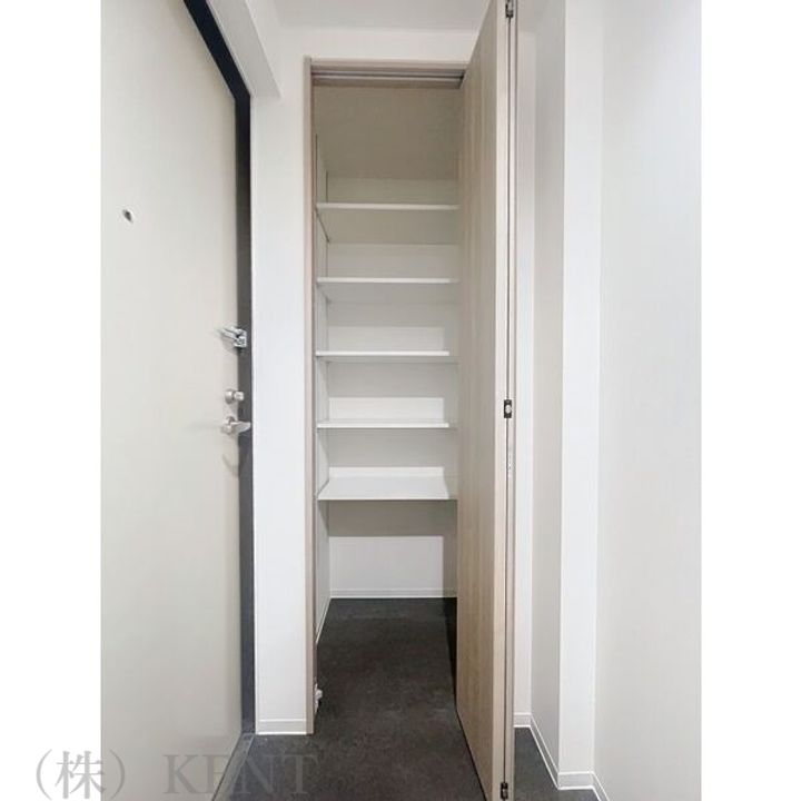 Aurelia琴似(オーレリア)の玄関