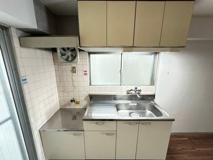 都ビルのキッチン