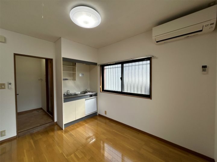 ブライトハウスの居間