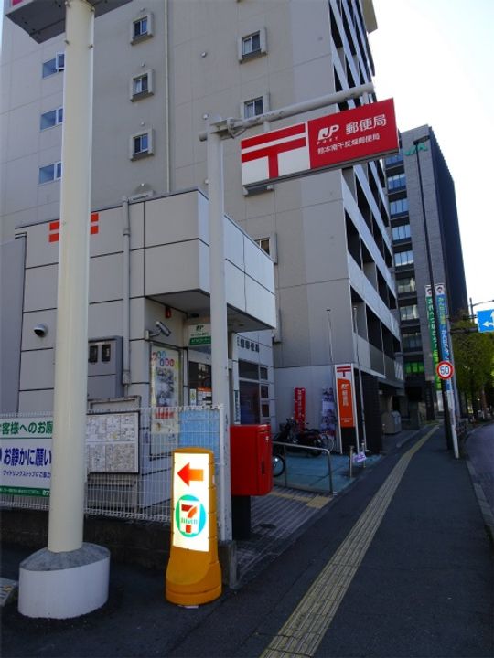 ブライトハウスの周辺