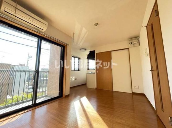 埼玉県春日部市粕壁1(マンション)の賃貸物件の居間