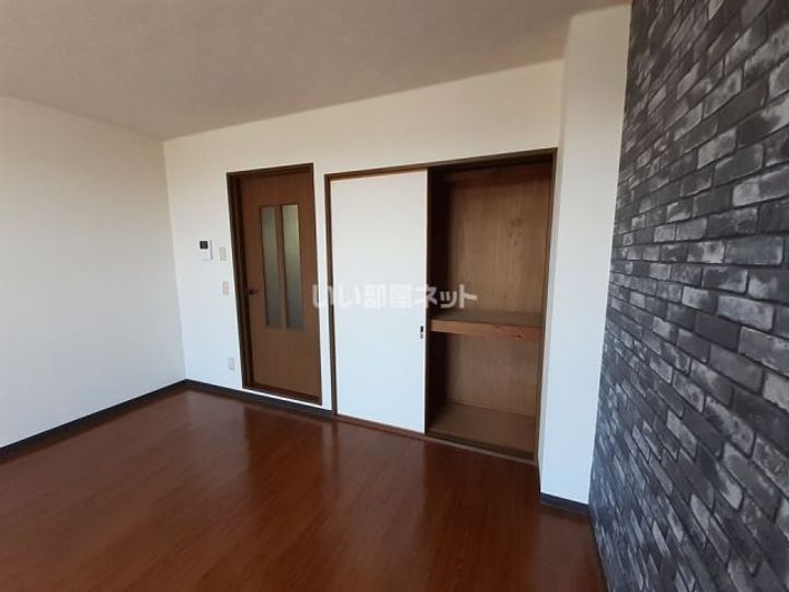 プレミール・レイの内装