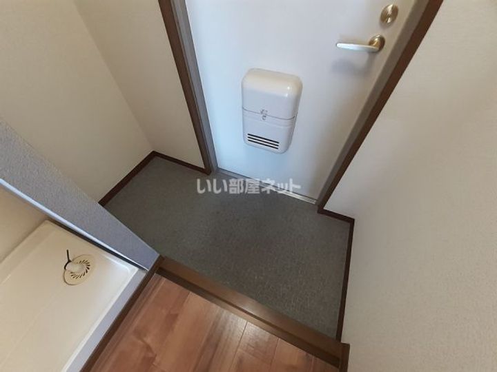 プレミール・レイの玄関