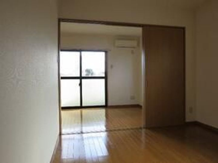 アヴァンツァーレG・Mの居間