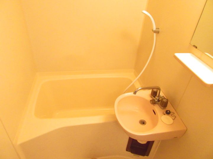 トパーズビルの風呂