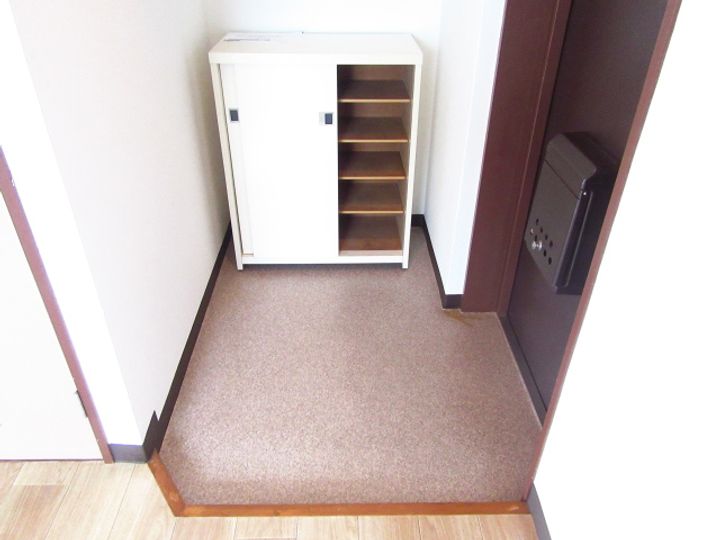 トパーズビルの玄関