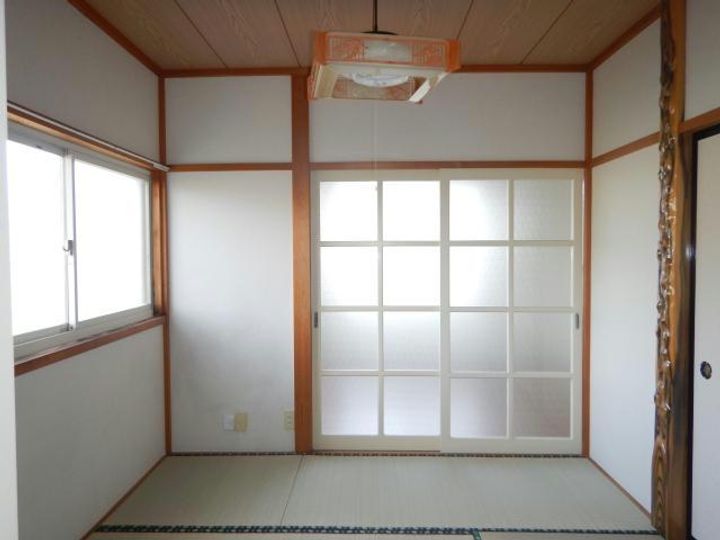 カトルセゾンIIの居間