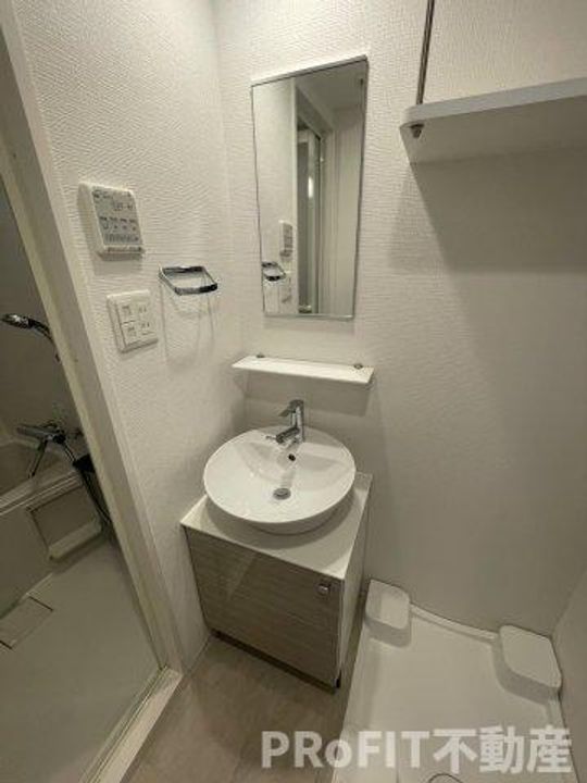 大阪府大阪市浪速区稲荷1の賃貸マンションの内装