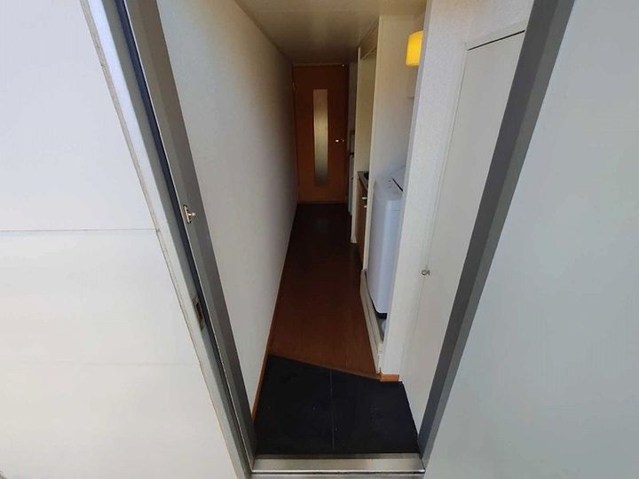 東京都西多摩郡瑞穂町大字箱根ケ崎(アパート)の賃貸物件の玄関