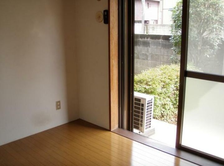 東京都武蔵野市吉祥寺東町4(マンション)の賃貸物件の居間