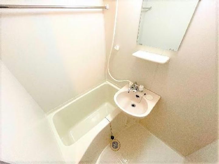 レオパレス雷電の風呂