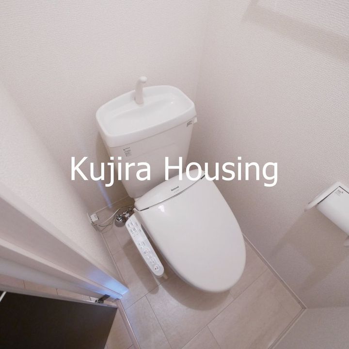 パウロニアの内装