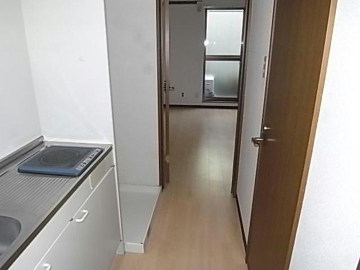 K.T SINSIA.IIの居間