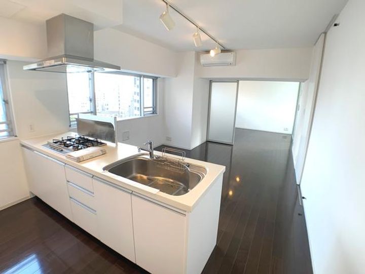 東京都台東区三ノ輪1(マンション)の賃貸物件の居間