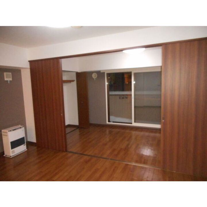 コトン大通中央の居間