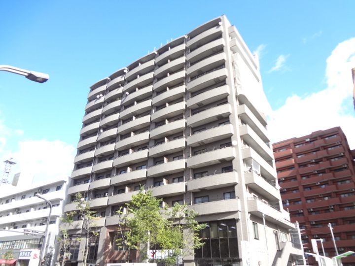 リバーシティ上杉の外観