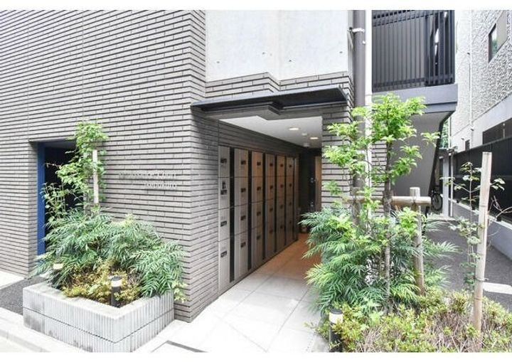 ルネサンスコート池袋の玄関