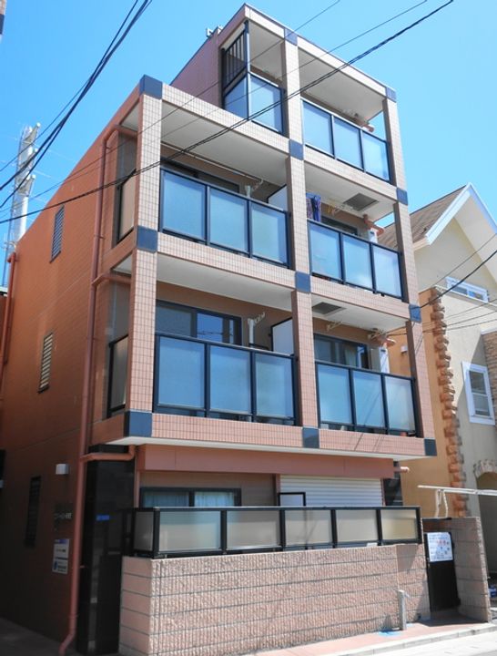 ダイソンナイン新浦安の外観