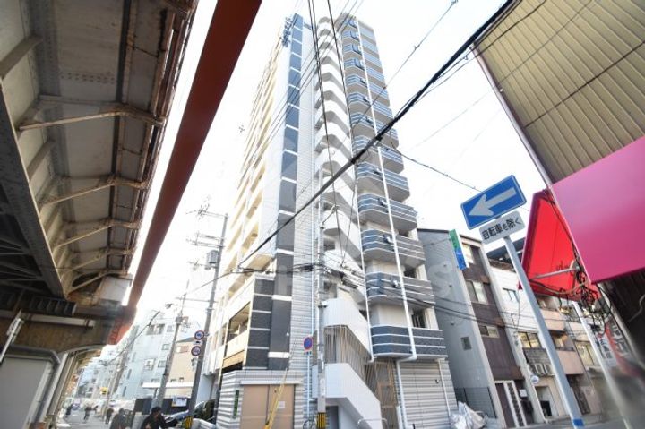 フォーリアライズ梅田レーベンの外観