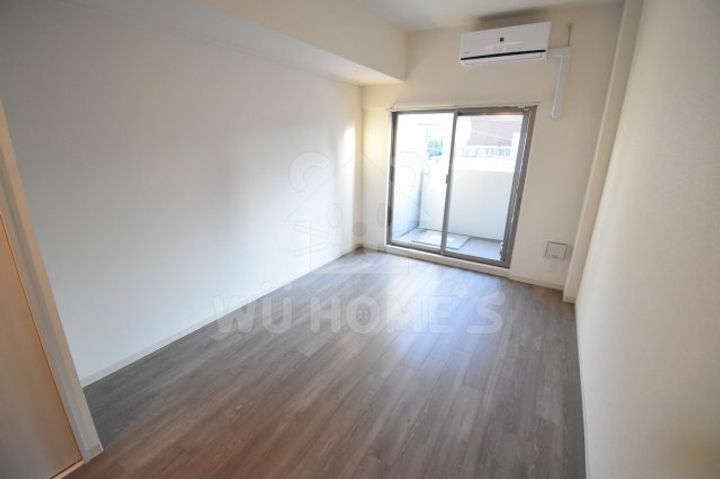 フォーリアライズ梅田レーベンの内装