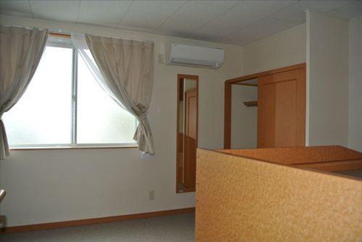 レオパレスDELIGHTの居間