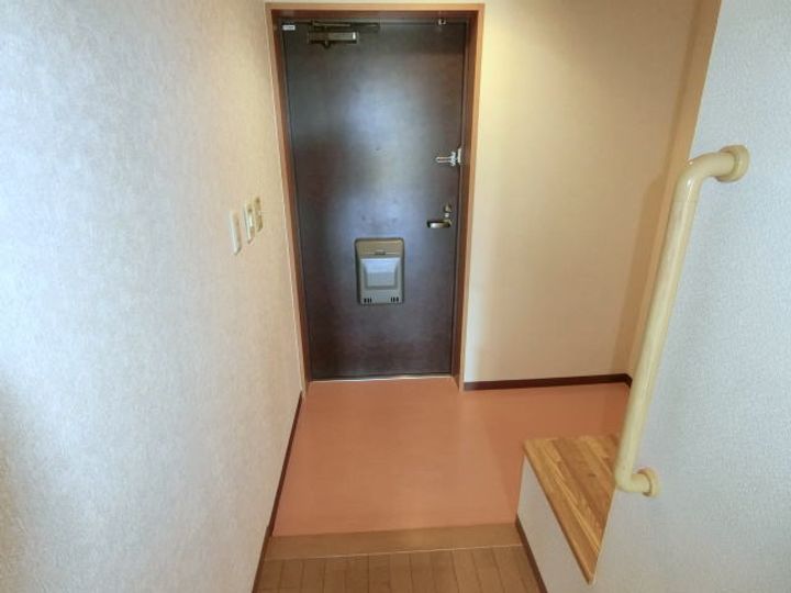 アメニティコート芦屋春日南棟の玄関