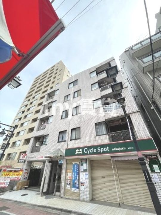 仲宿セントラルコートの外観