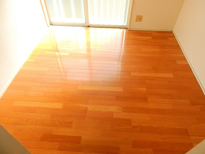 長崎県西彼杵郡長与町高田郷(アパート)の賃貸物件の居間