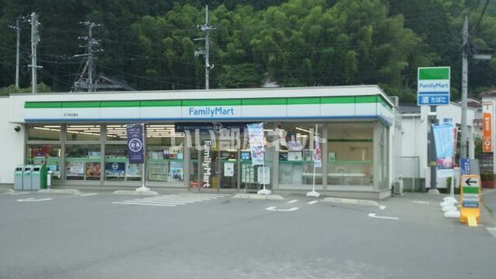 ユニコーン オブ クリスタルの周辺