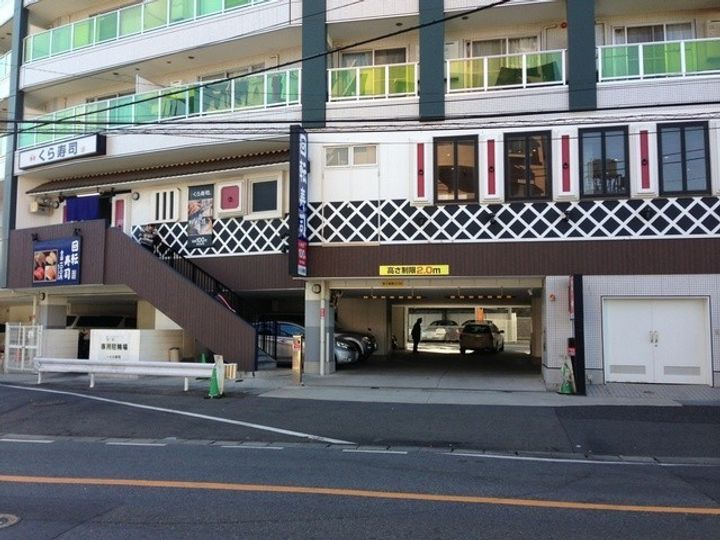 ヴェロ プルミエールの周辺