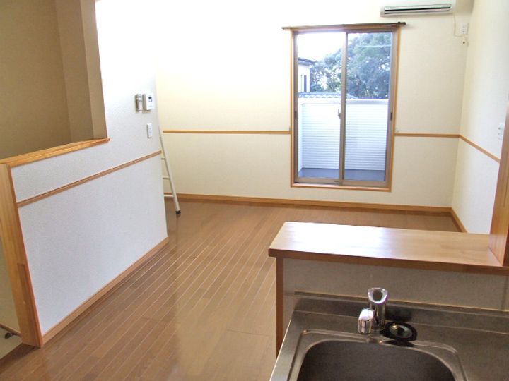 静岡県湖西市梅田(アパート)の賃貸物件の居間