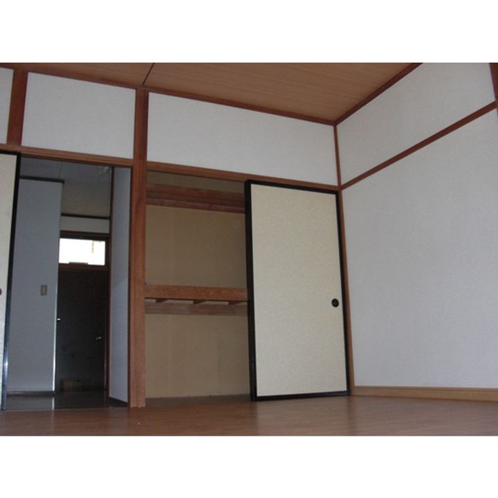 コーポAKIの内装