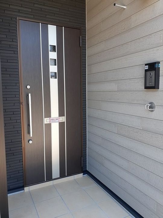 グラン・ソレイユCの玄関