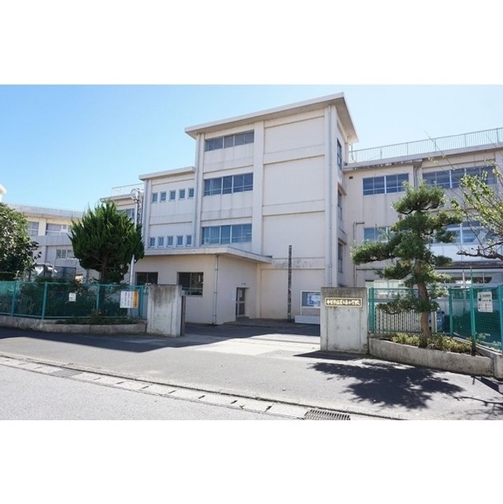 ファミーユいしのの周辺