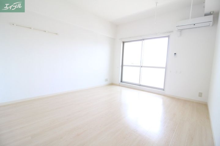 福富GRADEマンションの居間