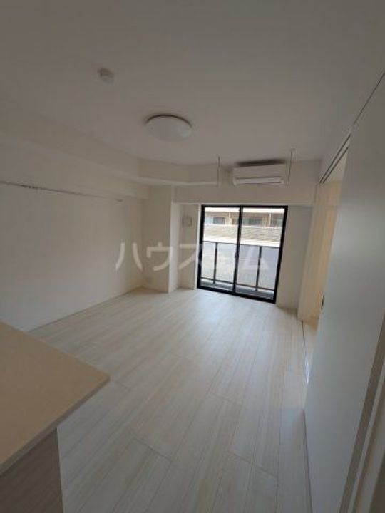 コンフォリア東葛西の居間