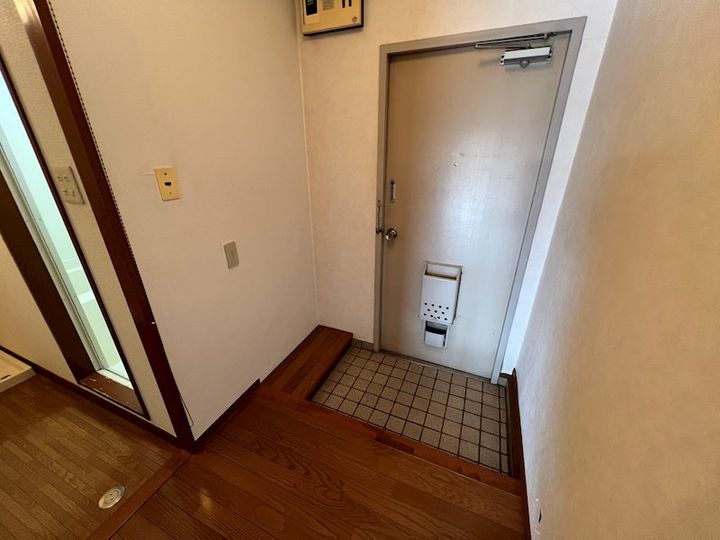 熊本県熊本市東区健軍本町(マンション)の賃貸物件の玄関